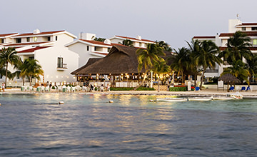 beachfront resort in cancun
